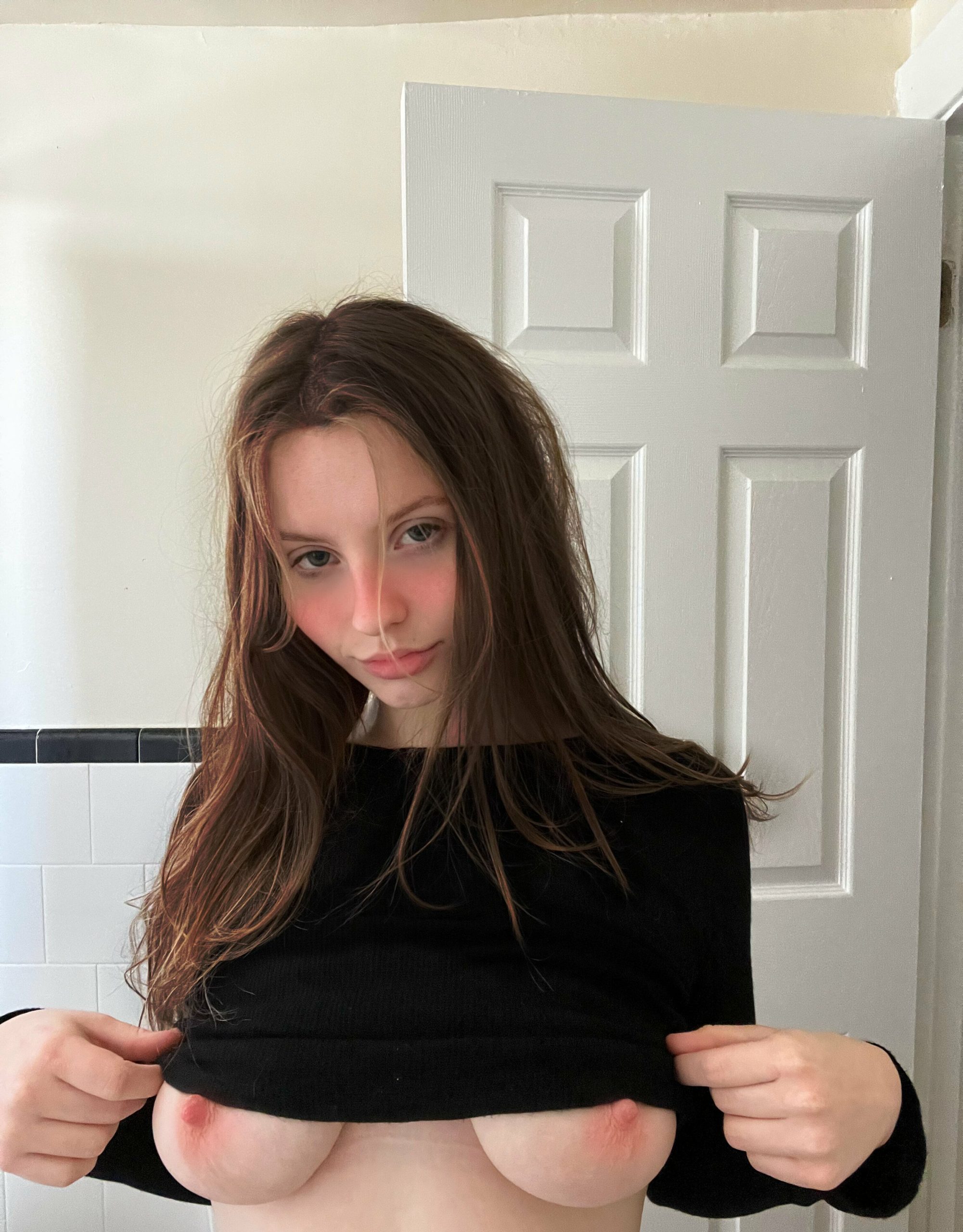 MODEL (DADDY-882) - Image 2