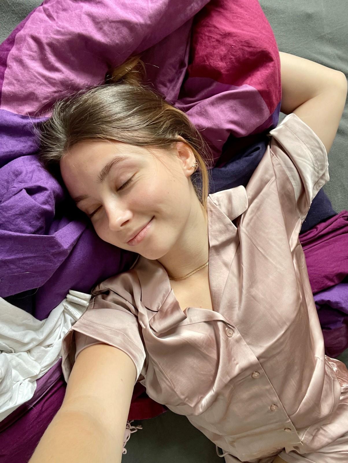 MODEL (Q-7DT) - Image 2