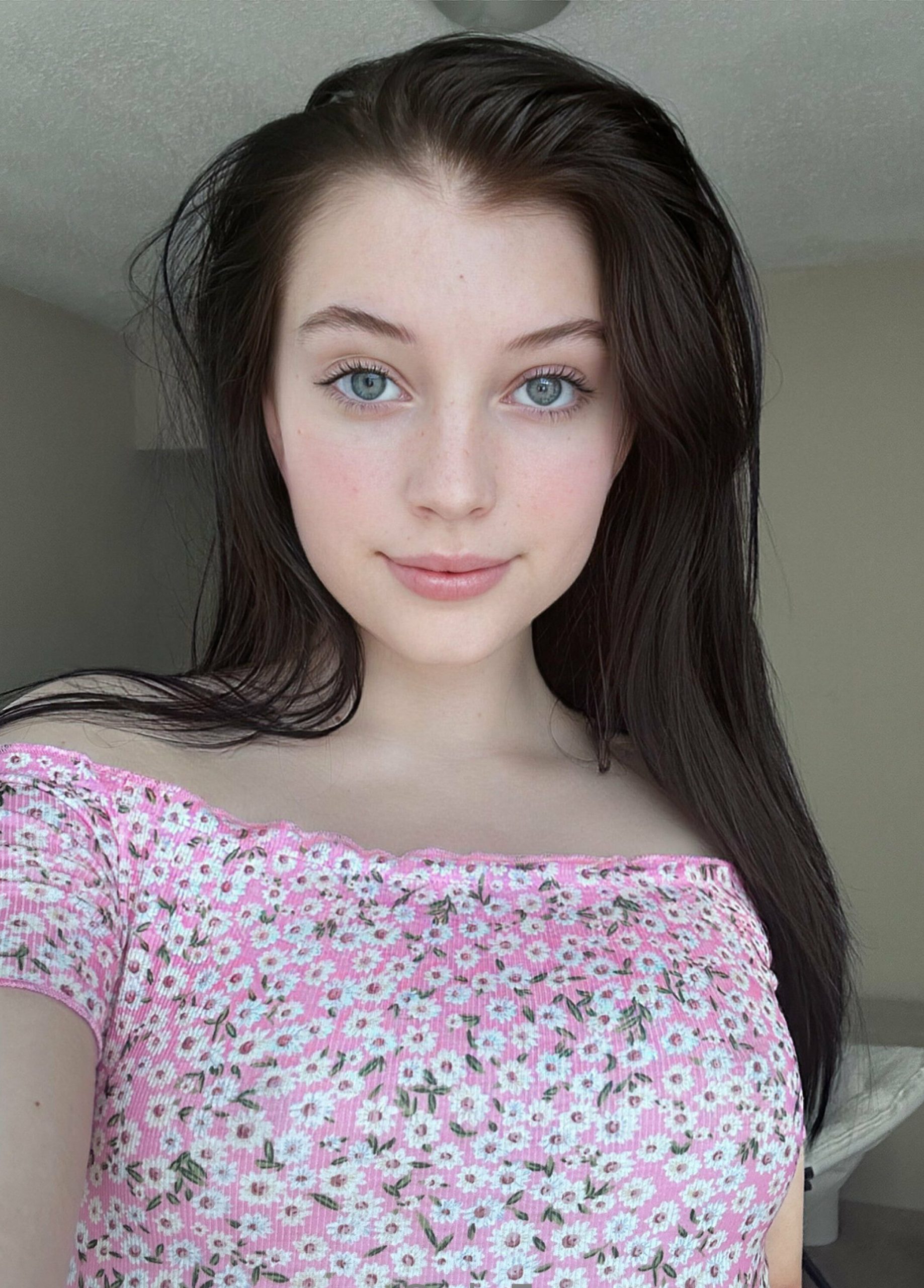 MODEL (RE-ROZ2) - Image 3