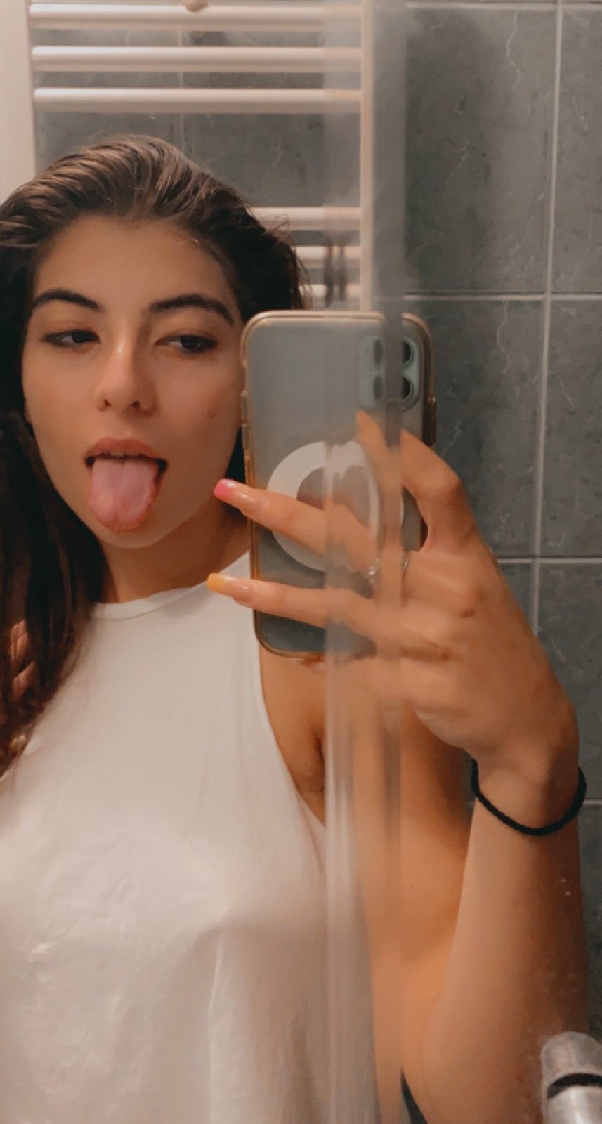 MODEL (2!2 (V) - Image 3