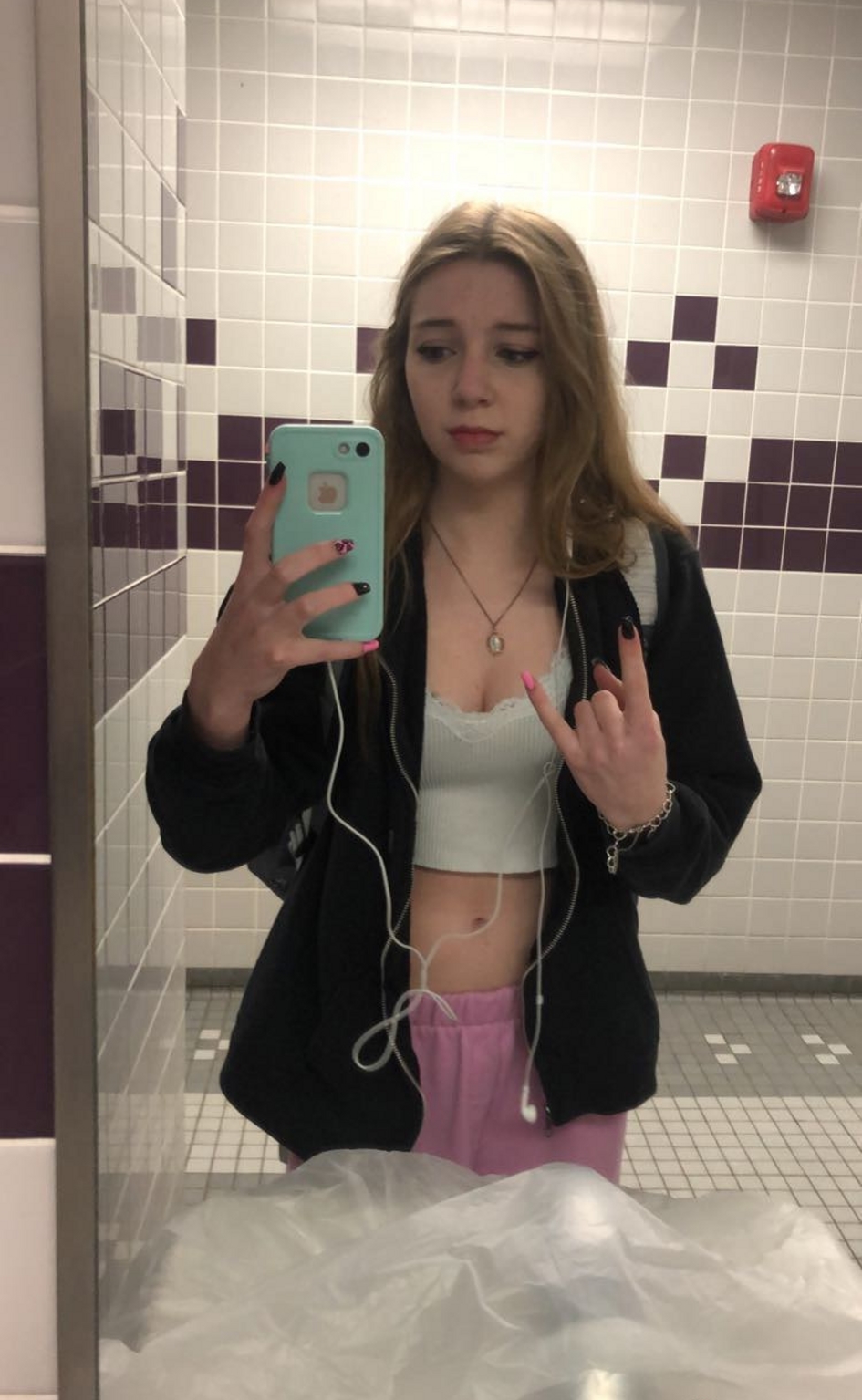 MODEL (16!16 (V) - Image 2